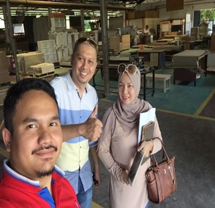 lawatan ke kilang milik sahabat